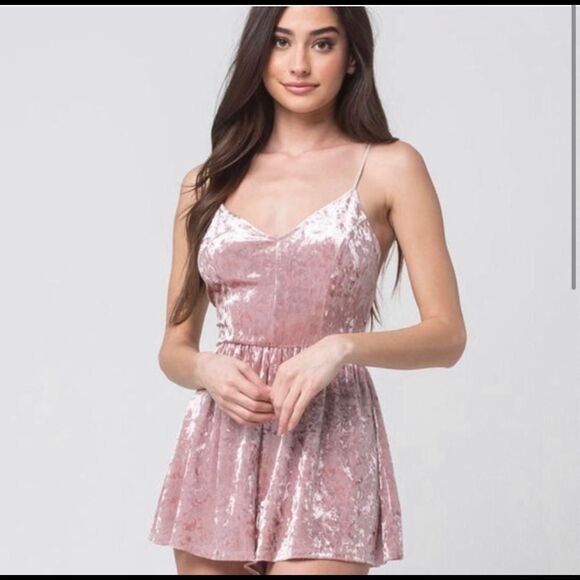 La Hearts Pants - Blush Pink Crushed Velvet Romper Size XS LA Hearts Pacsun Spaghetti Straps